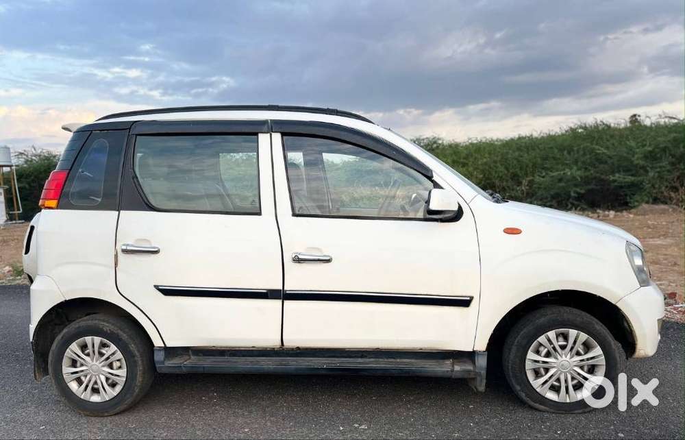 Mahindra Quanto C2, 2012
