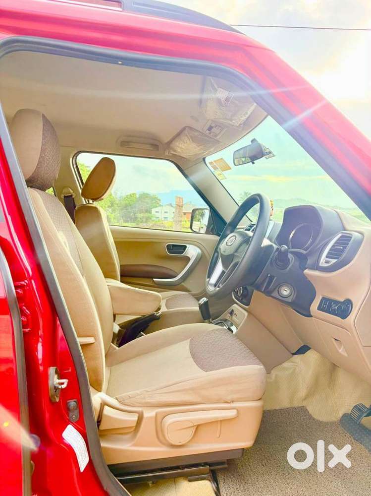 Mahindra Tuv 300 Mhawk100 T8 Amt, 2016, Diesel