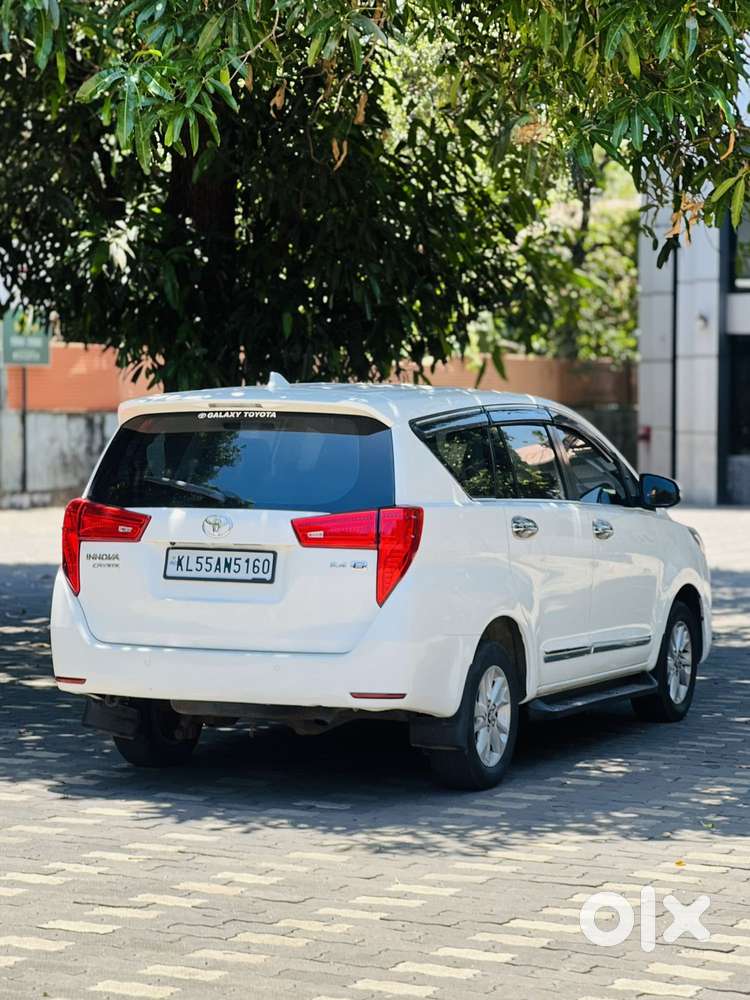 Toyota Innova Crysta 2.4 G Mt, 2017, Diesel