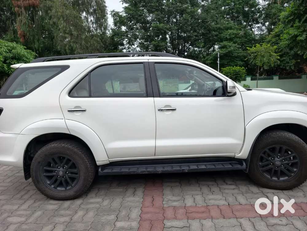 Toyota Fortuner 2015 Suv