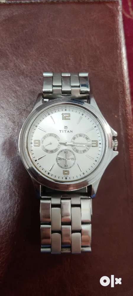 Titan watch 1698saa sale