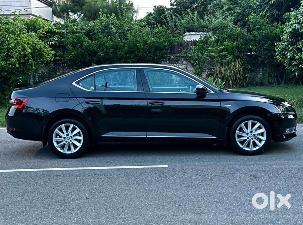 Skoda Superb 2018 Diesel L&k With Sunroof, 2 Owner, 74700 Km Driven