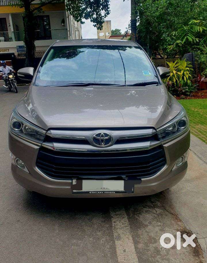 Toyota Innova Crysta 2.4 V, 2017, Diesel