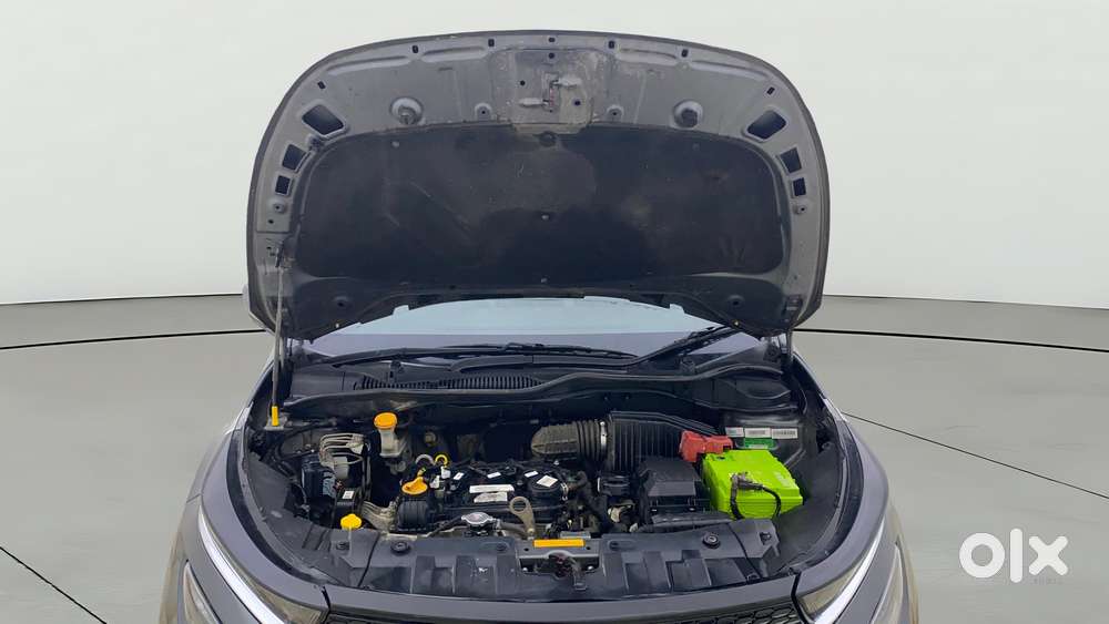 Tata Altroz 1.2 Xt, 2022, Petrol