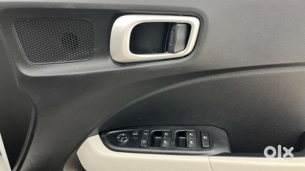 Hyundai Venue 1.2 S (o), 2025, Petrol