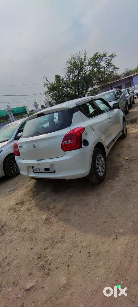 Maruti Suzuki Swift 1.2 Vxi (o), 2024, Cng & Hybrids