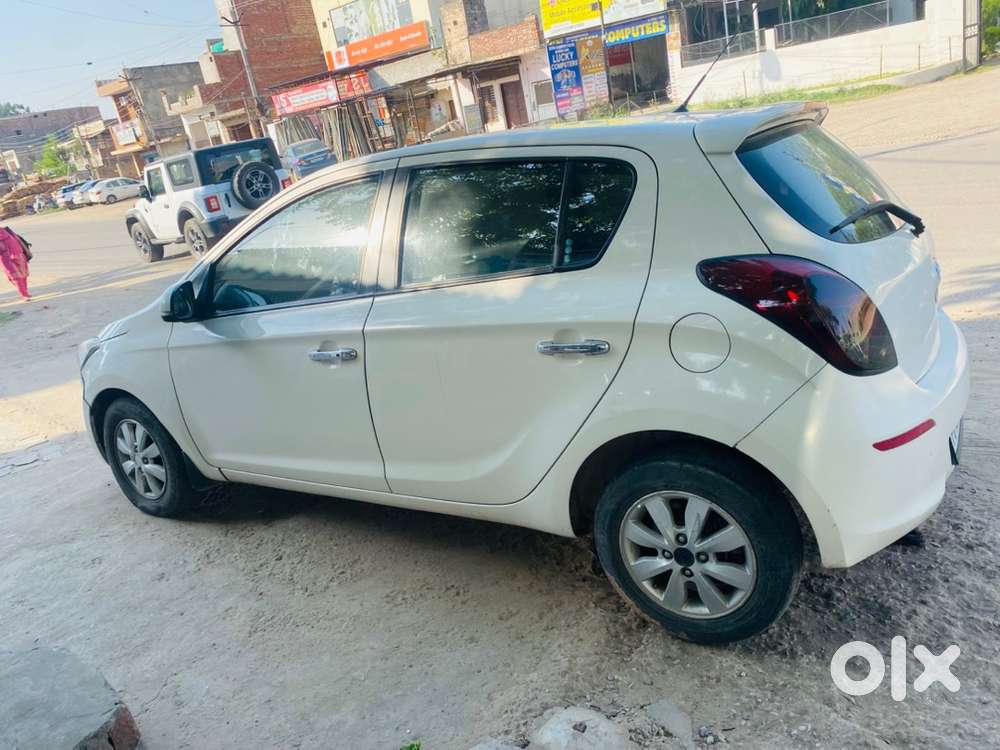 Hyundai I20 Diesel 2013 Puch Button Start Top Model