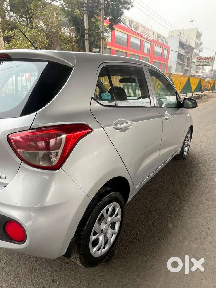 Hyundai Grand I10 Magna Blue Drive, 2017, Cng & Hybrids