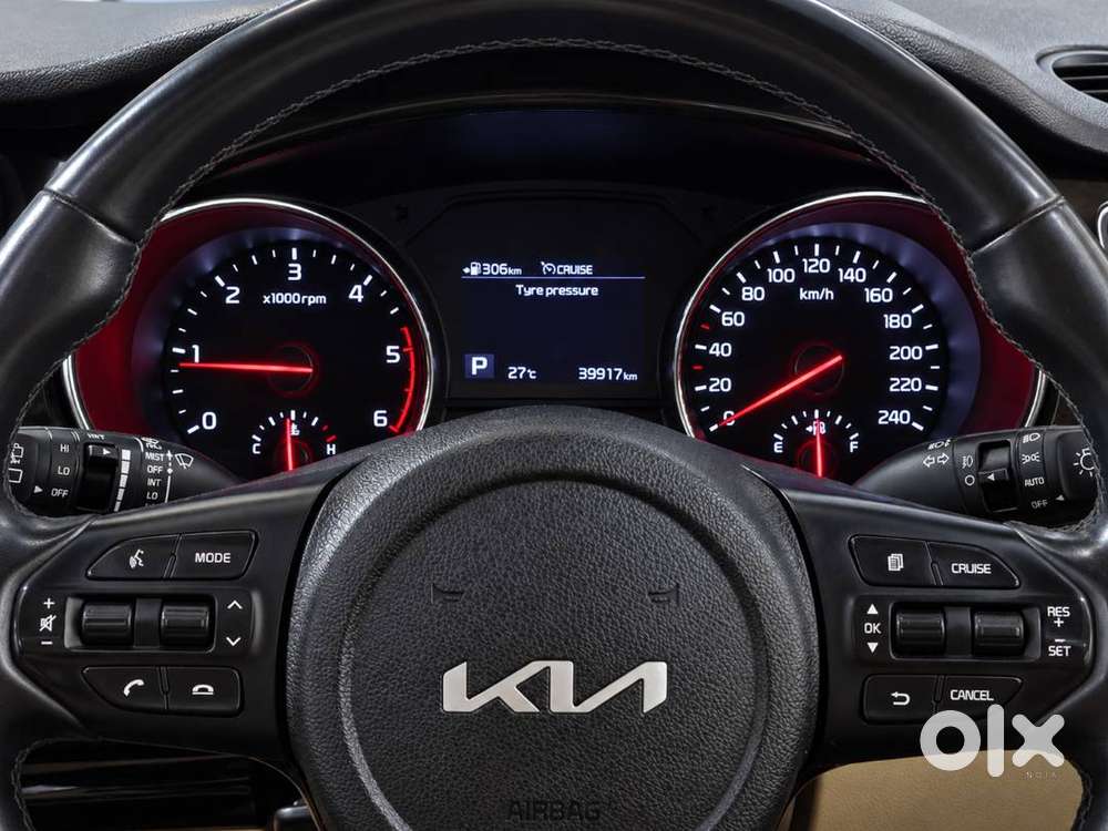 Kia Carnival Limousine 2023 Model