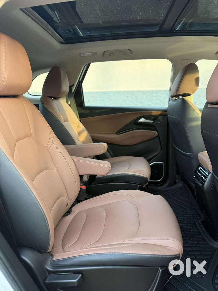 Mg Hector Plus Savvy Pro 1.5 Turbo Petrol Cvt 6 Str, 2023, Petrol