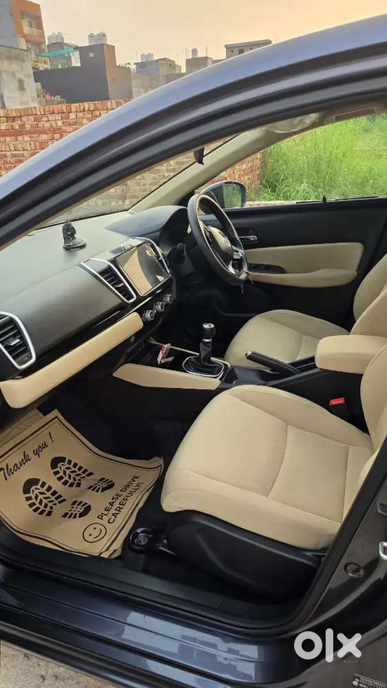 Honda City 1.5 Vx Petrol 2025