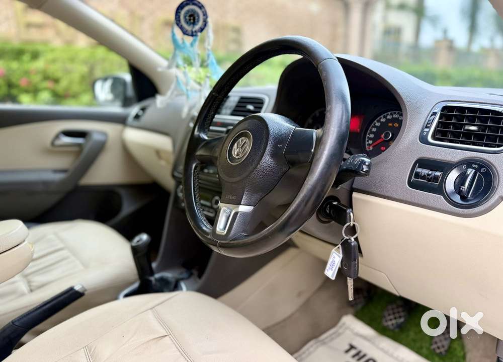Volkswagen Vento Petrol Highline, 2011, Petrol