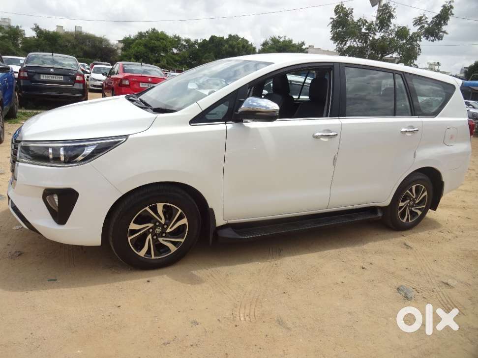 Toyota Innova Crysta 2.4 Vx Mt, 2022, Diesel