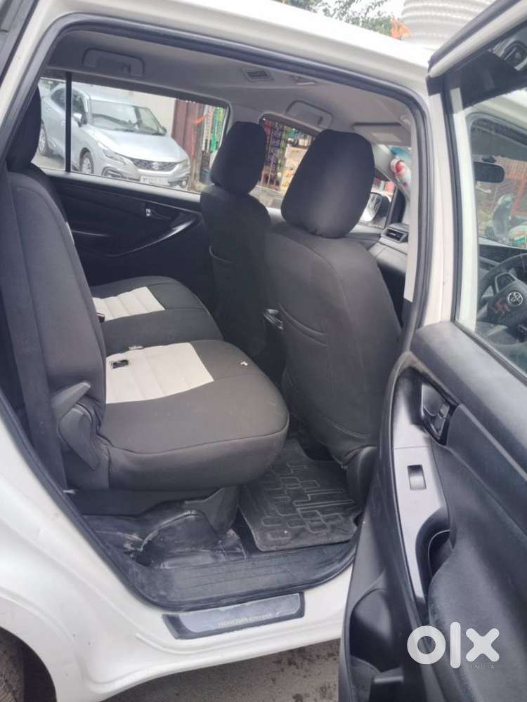 Toyota Innova Crysta 2.4 Gx Mt 8s, 2017, Diesel