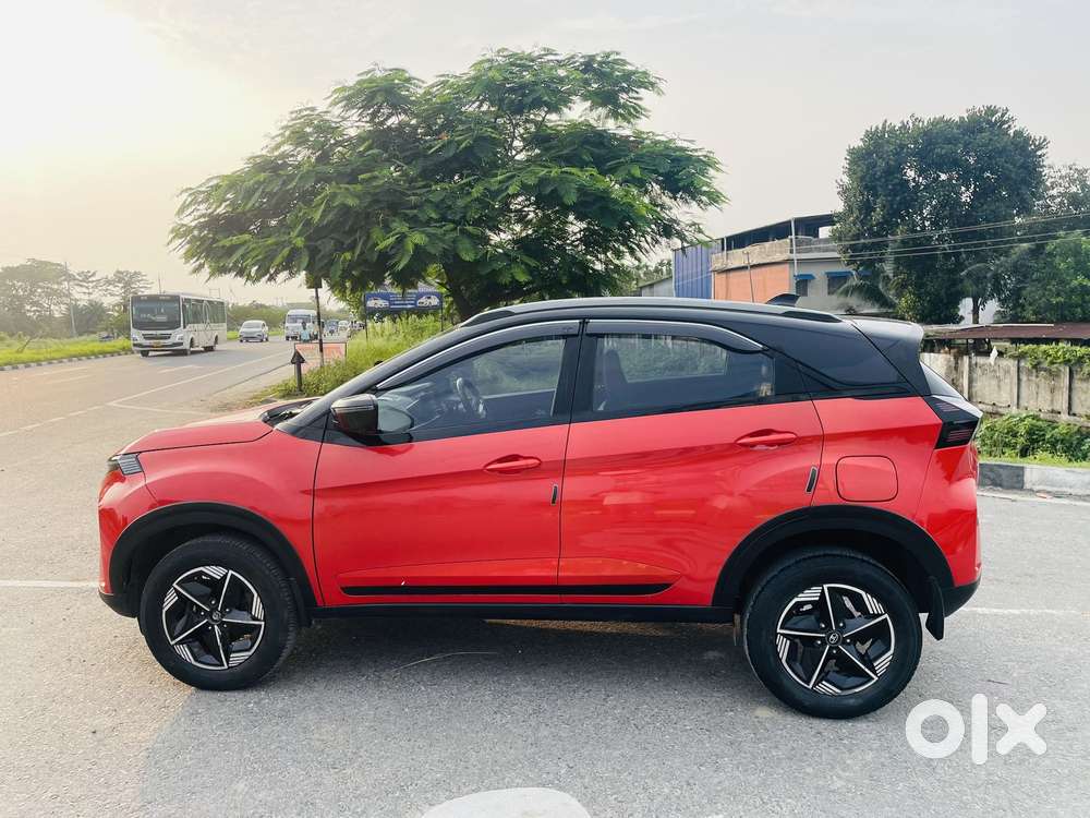 Tata Nexon Fearless Plus S 1.2 Revotron Petrol 6mt Dt, 2023, Petrol