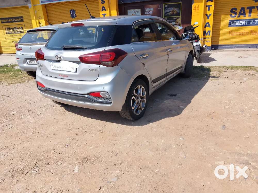 Hyundai Elite I20 2018 Diesel 90300 Km Driven