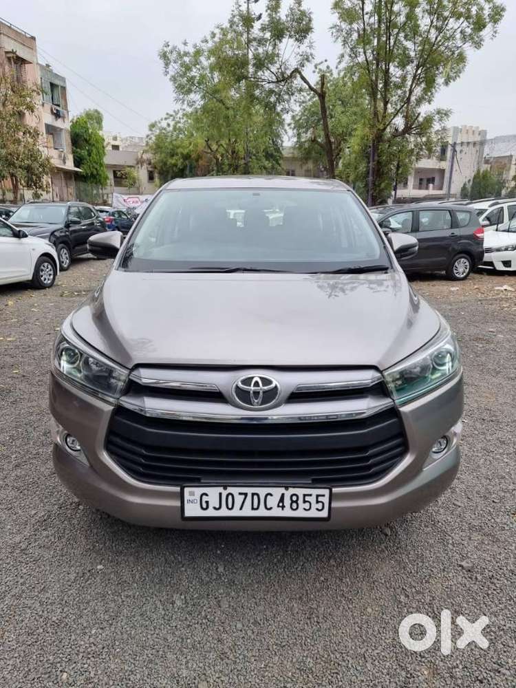 Toyota Innova 2.5 V 7seater Crysta Edition, 2019, Diesel