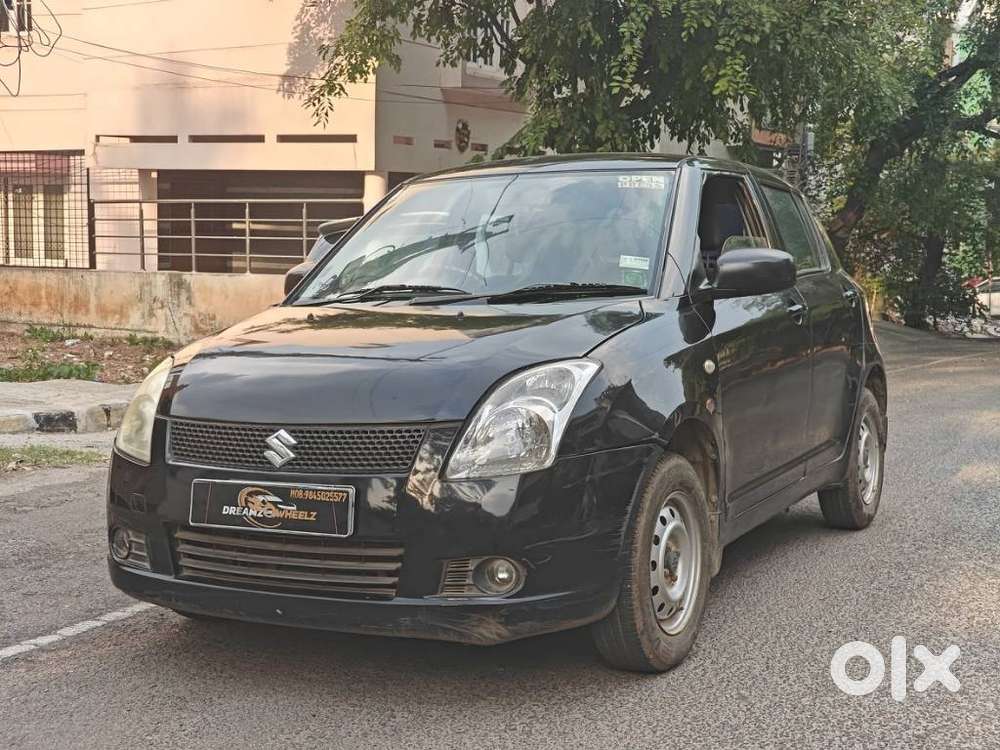 Maruti Suzuki Swift Lxi Optional-o, 2005, Petrol