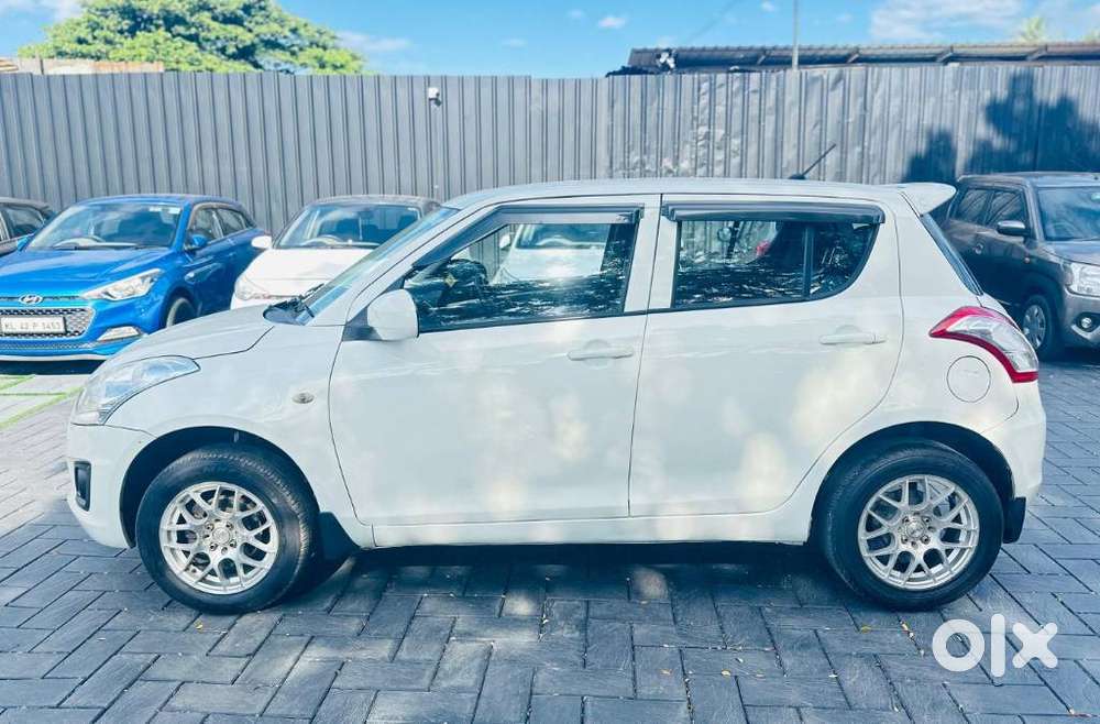 Maruti Suzuki Swift Lxi, 2016, Petrol