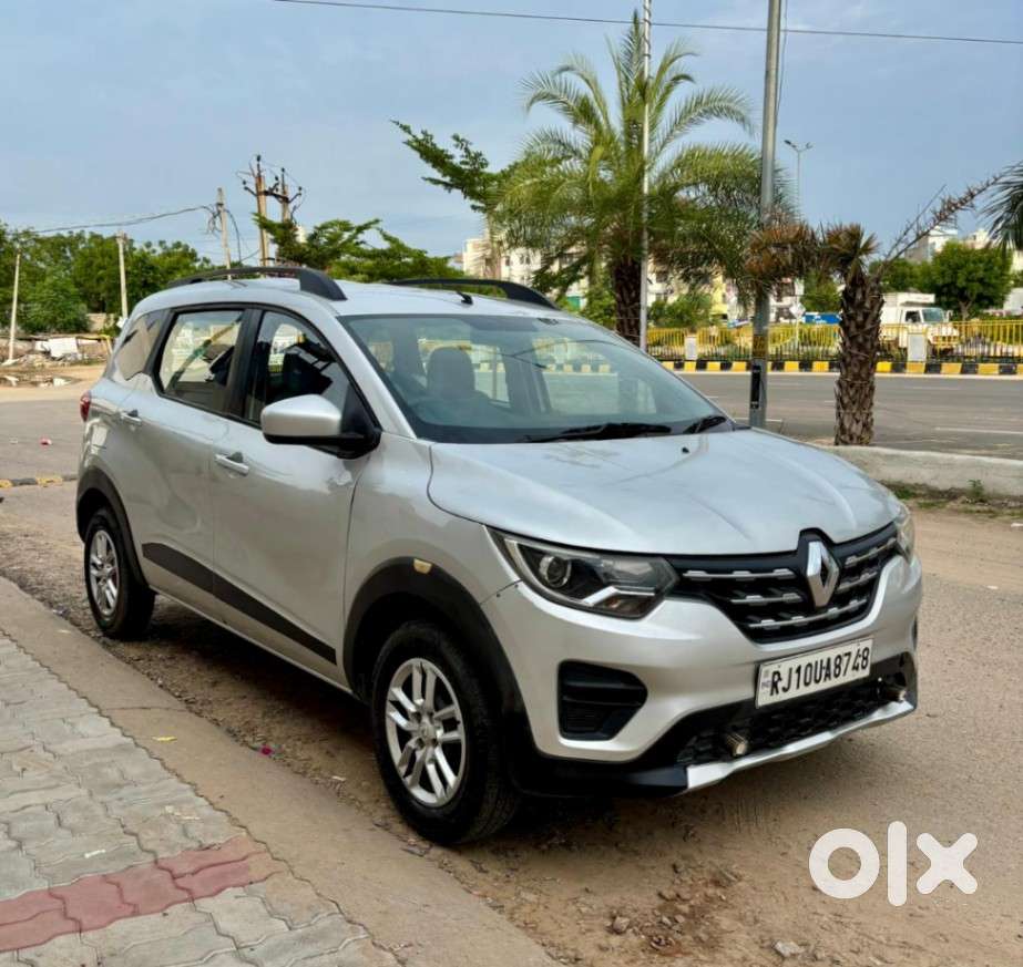 Renault Triber Rxt, 2022, Petrol