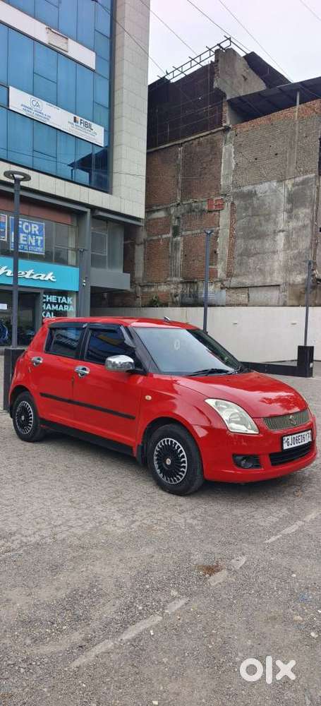 Maruti Suzuki Swift Vxi Cng, 2011, Cng & Hybrids