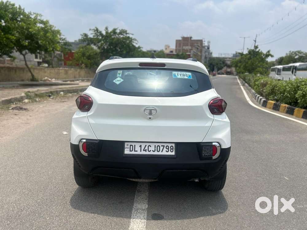 Tata Punch Accomplished Dazzle Sunroof Cng, 2024, Petrol
