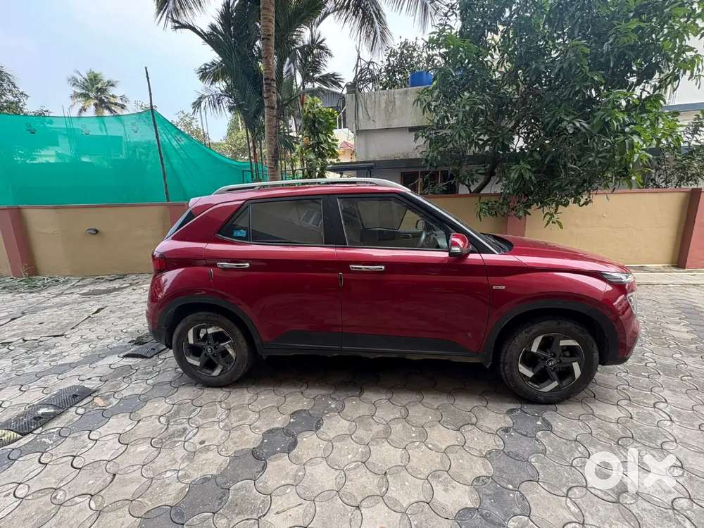 2019 Model Red Sx + Turbo Dct  Venue For Sale