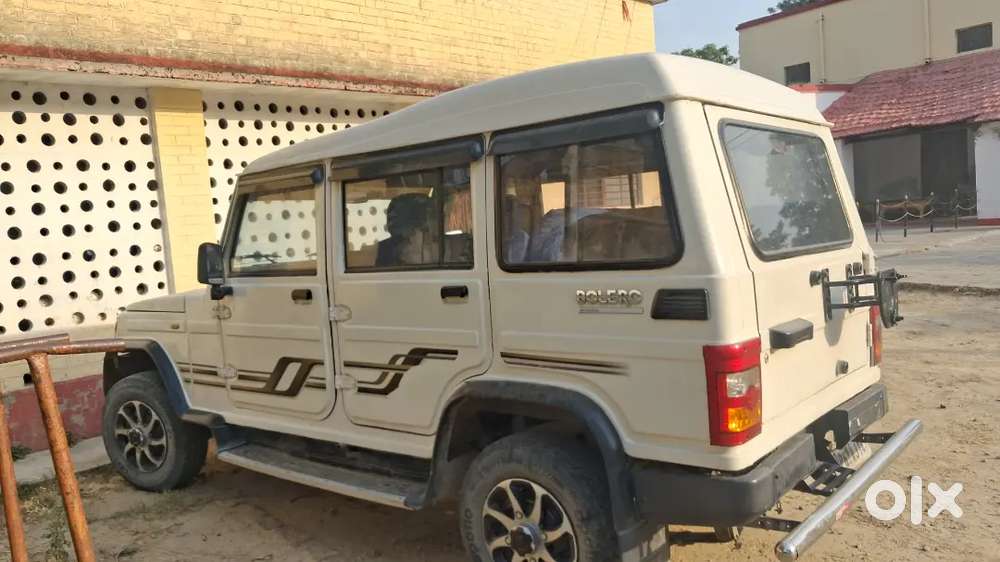 Mahindra Bolero Neo 2013