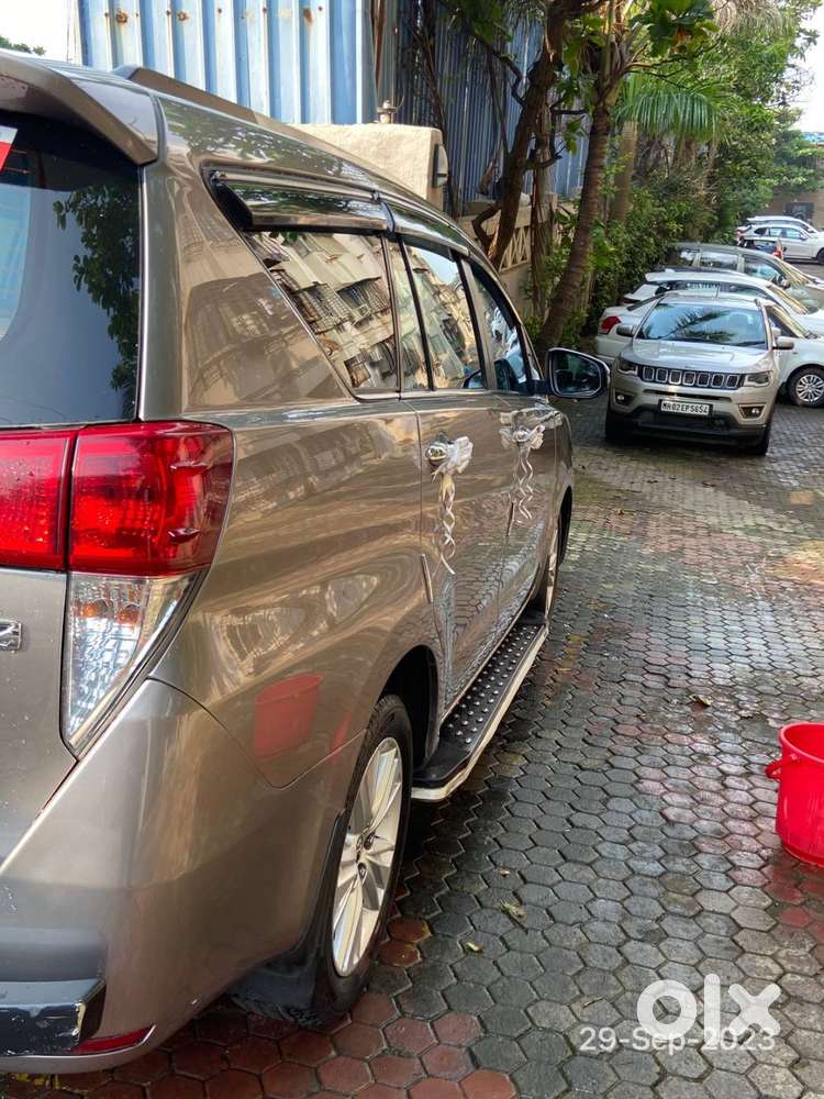 Toyota Innova Crysta 2.8 Z At Diesel 2018  76,000 Km  Excellent Cond