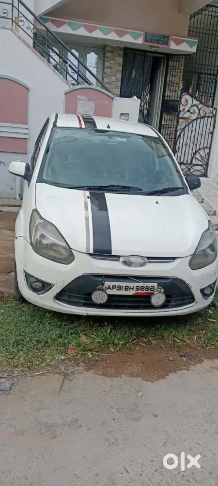Ford Figo 2011 Petrol Manual