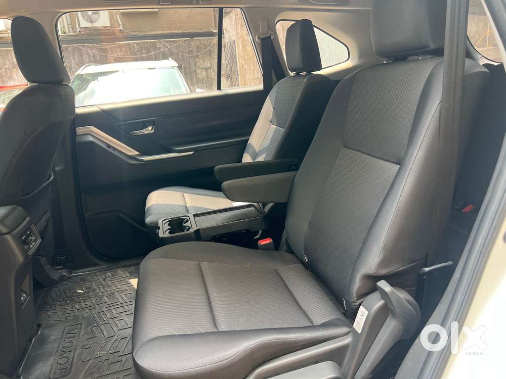 Toyota Innova Hycross 2.0 Gx 7 Str, 2025, Petrol