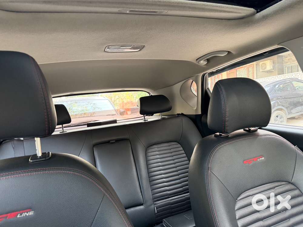 Kia Sonet Diesel Well Maintained With Under Extended Warranty