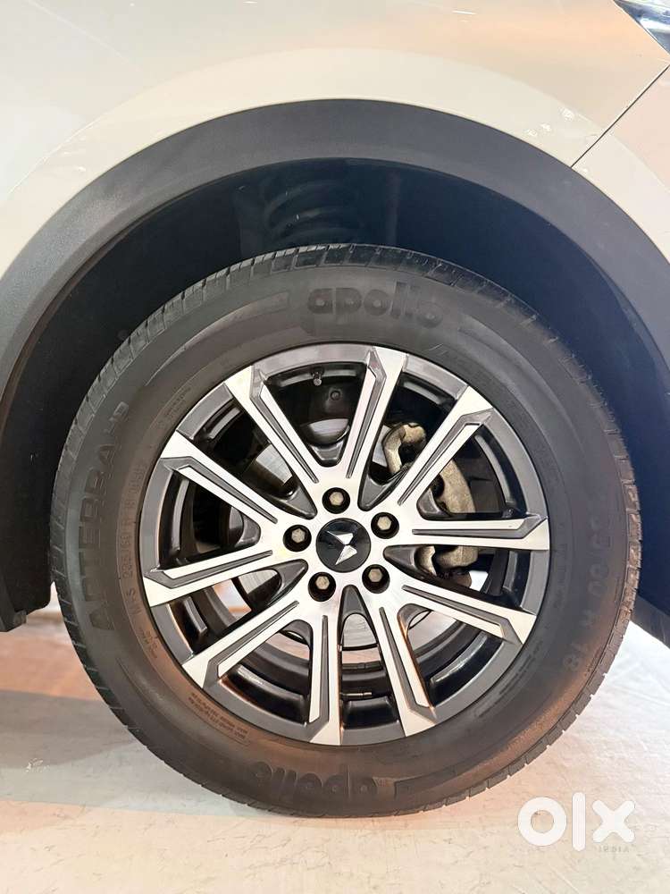 Mahindra Xuv700 2.2 Ax 7 Diesel At Luxury Pack Str, 2024, Diesel