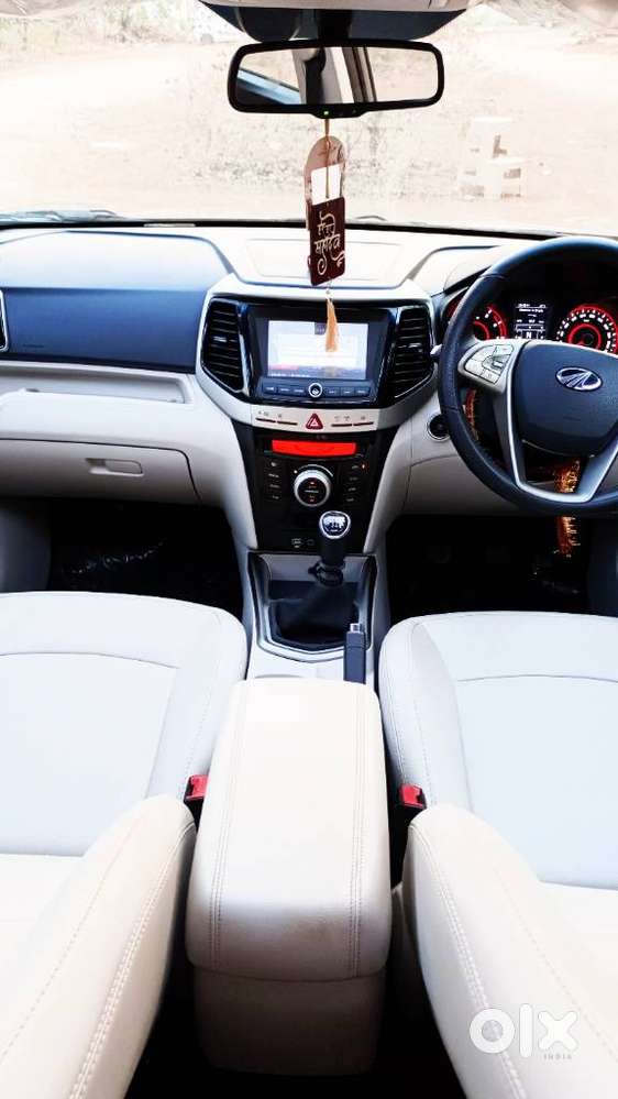 Mahindra Xuv300 W8, 2022, Petrol