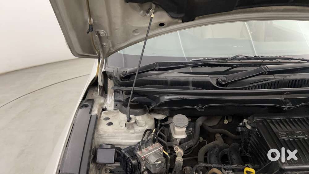 Maruti Suzuki Ciaz 2014-2017 At Zxi, 2016, Petrol