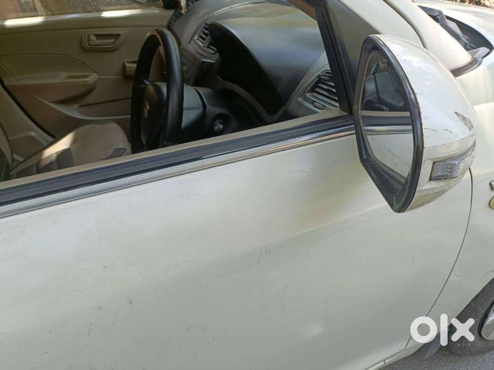 Swift Dzire 2014 Lxi, White Color, Single Owner, Petrol