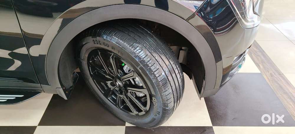 Mahindra Xuv700 2.0 Ax 7 Petrol At Luxury Pack Str, 2024, Petrol