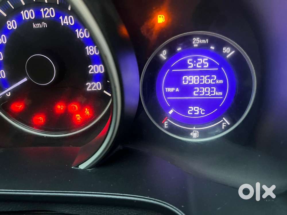 Honda Jazz 2015 Diesel Well Maintained