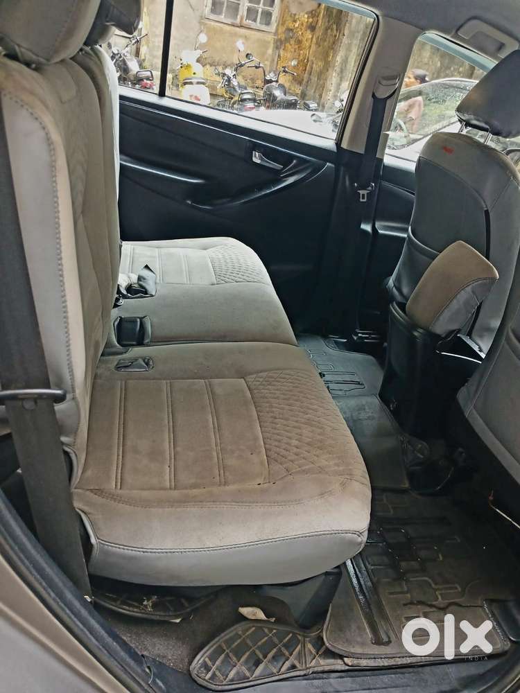 Toyota Innova Crysta 2.8 Gx At, 2016, Diesel