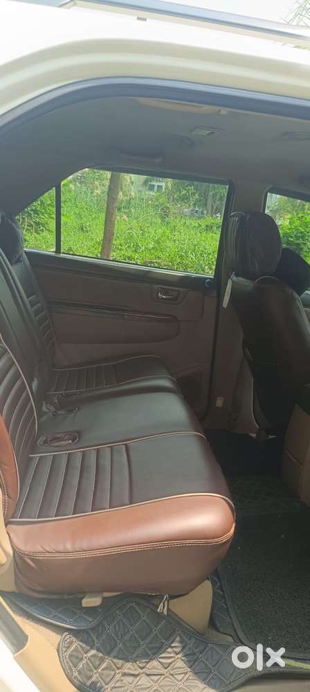 Toyota Fortuner 3.0 4x4 Manual, 2011, Diesel