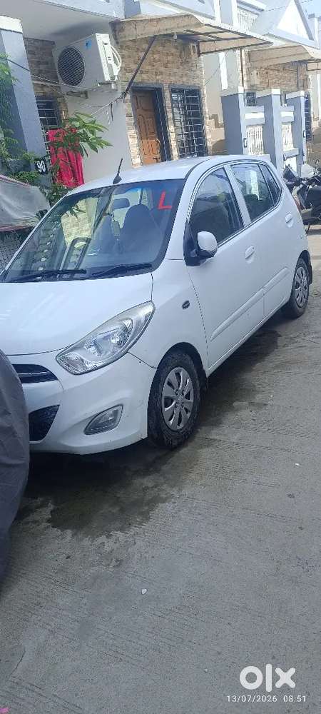 Hyundai I10 Sportz 2011