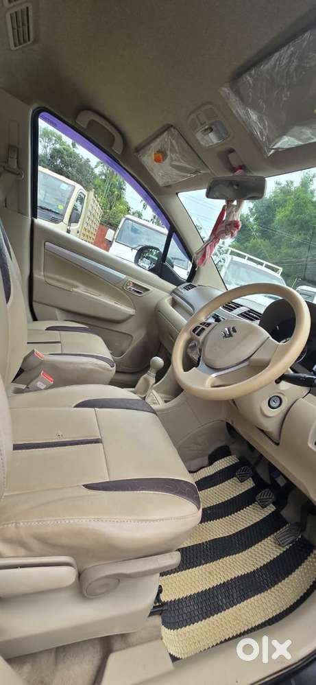 Maruti Suzuki Ertiga Zxi Shvs, 2019, Petrol