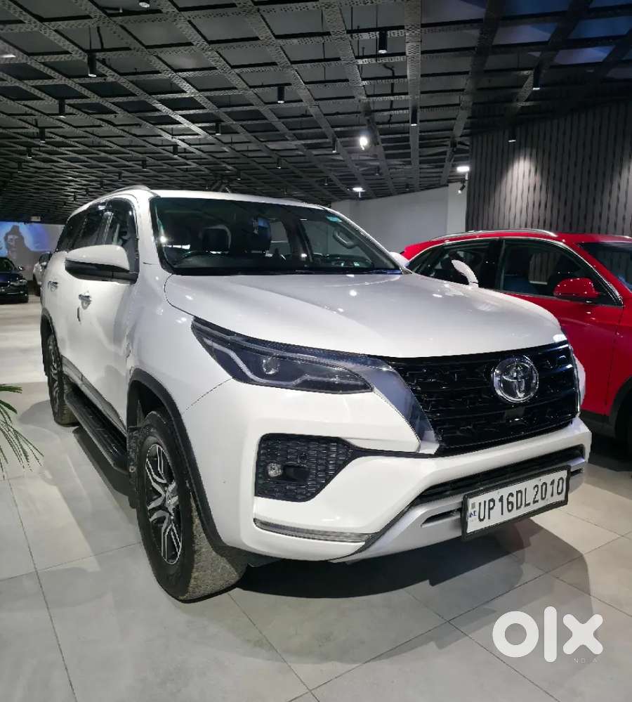 Toyota Fortuner 4x2 At 2.7 Petrol, 2022, Petrol
