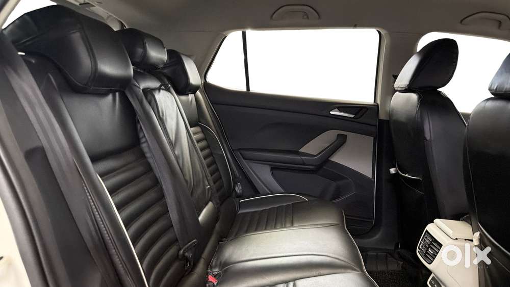 Volkswagen Taigun 1.0 Tsi Highline At, 2022, Petrol