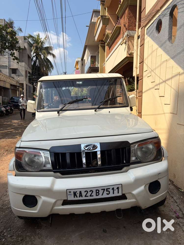 Mahindra Bolero Neo 2012
