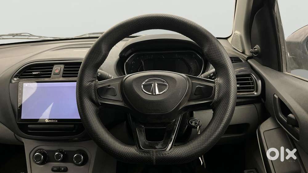 Tata Tiago Xe, 2020, Petrol