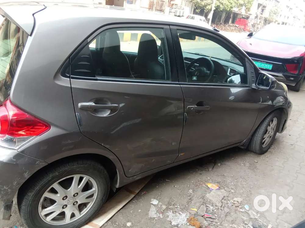 Honda Brio V Automatic 2016