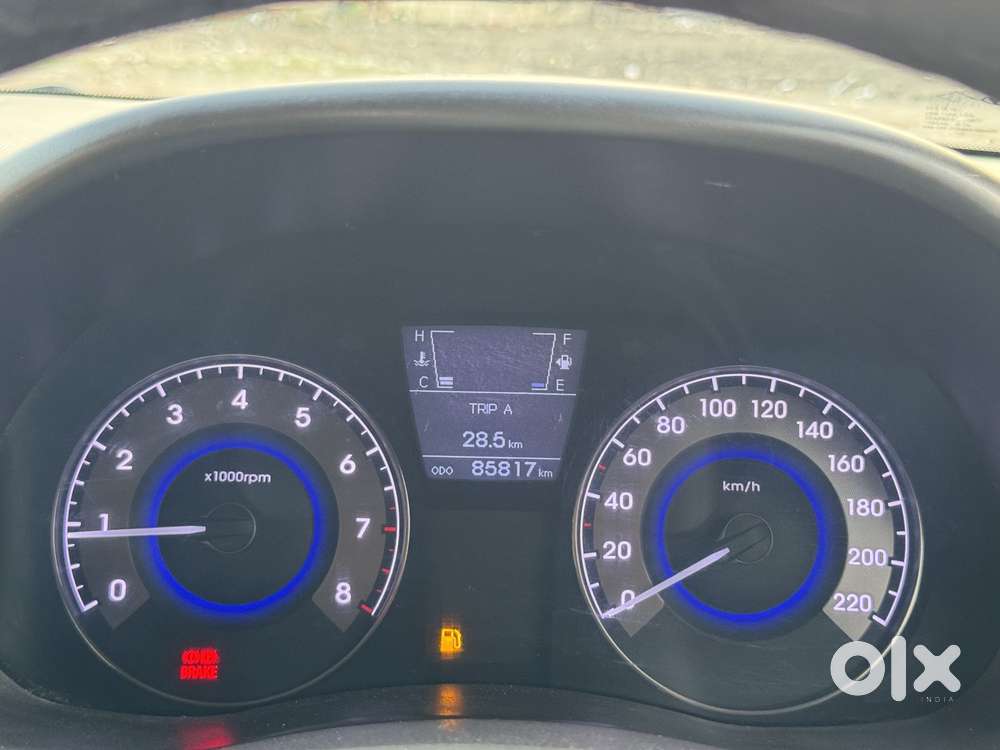 Hyundai Fluidic Verna 1.6 Vtvt Sx, 2015, Cng & Hybrids