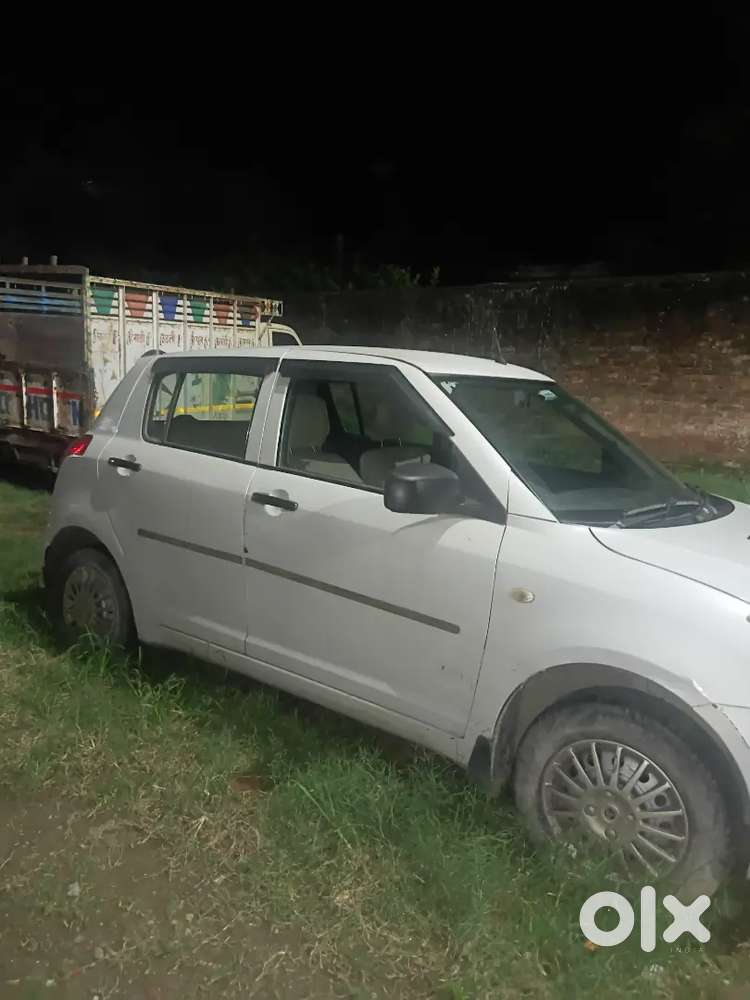 Maruti Suzuki Swift Lxi 2011 Petrol