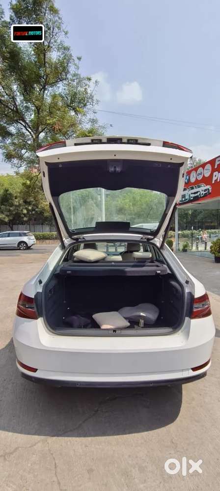 Skoda Superb Lk 2.0 Tdi At, 2018, Diesel
